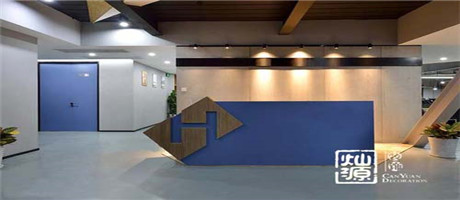 這個南寧辦公室裝修設計的業主很著急啊