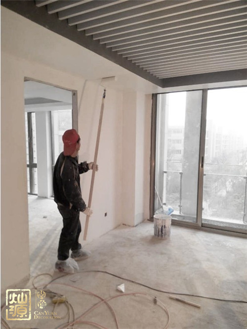 南寧辦公室裝修-刮膩子 南寧辦公室裝修-刮膩子