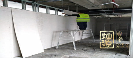 工程進(jìn)行時(shí)!港龍航空辦公室裝修通過“放線”細(xì)節(jié)看