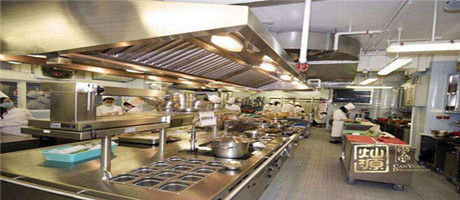 也談環境，酒店廚房設計裝修不要盲目做這些項目