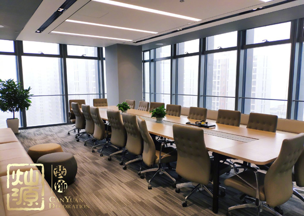 斗魚官方微博已po圖證明新公司內空無一人