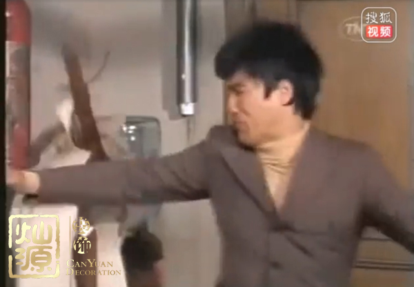 李小龍逝世46周年 回顧李小龍生平以及砸過的這間辦公室