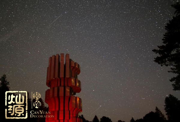 英仙座流星雨蓄勢待發 【干貨】外出觀看流星雨約會表白必看攻略