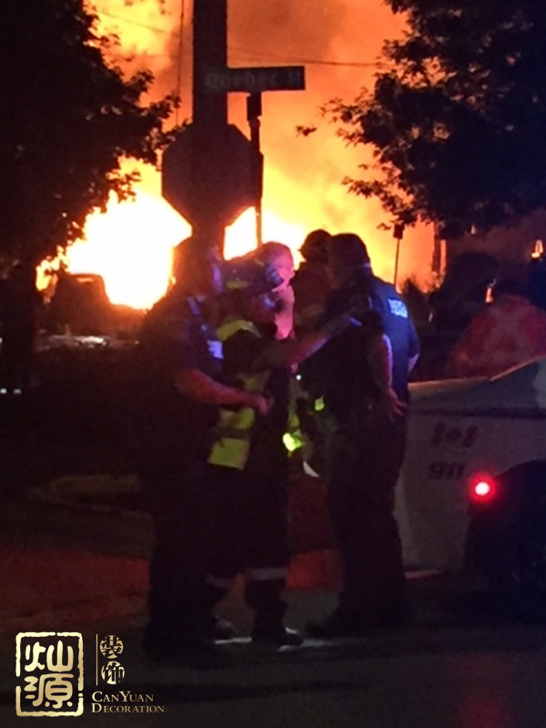 英國倫敦發生爆炸 探究英國倫敦發生爆炸的原因及現場照片