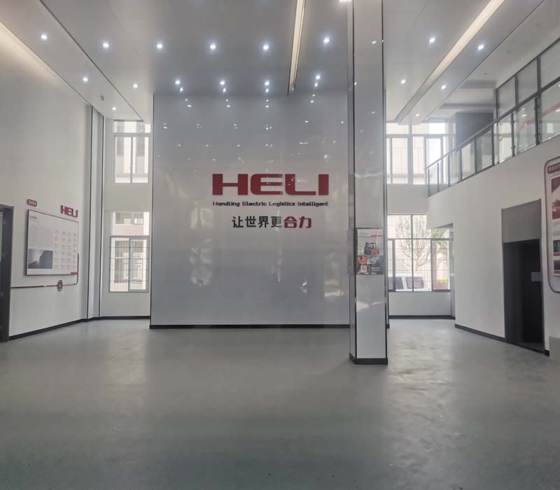 質量精良服務好,百強企業合作選擇——廣西合力叉車4S店裝修工程案例-燦源裝飾 質量精良服務好,百強企業合作選擇——廣西合力叉車4S店裝修工程案例-燦源裝飾